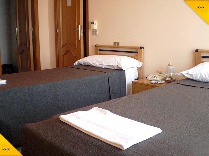 Albergo Italia 拉韦洛 外观 照片