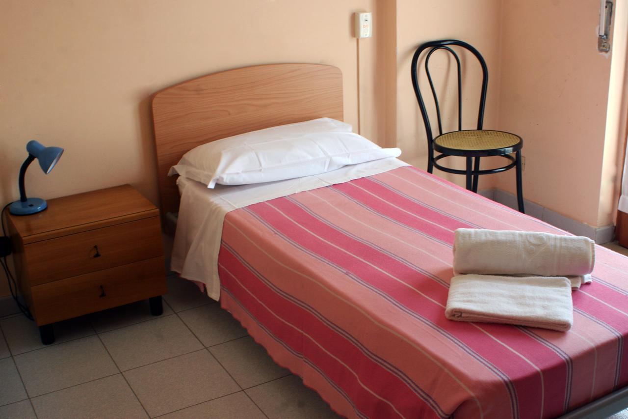 Albergo Italia 拉韦洛 外观 照片
